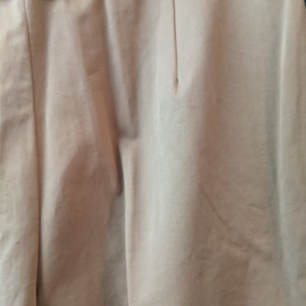 Facconable Women's Khakis - Picture 5 of 8